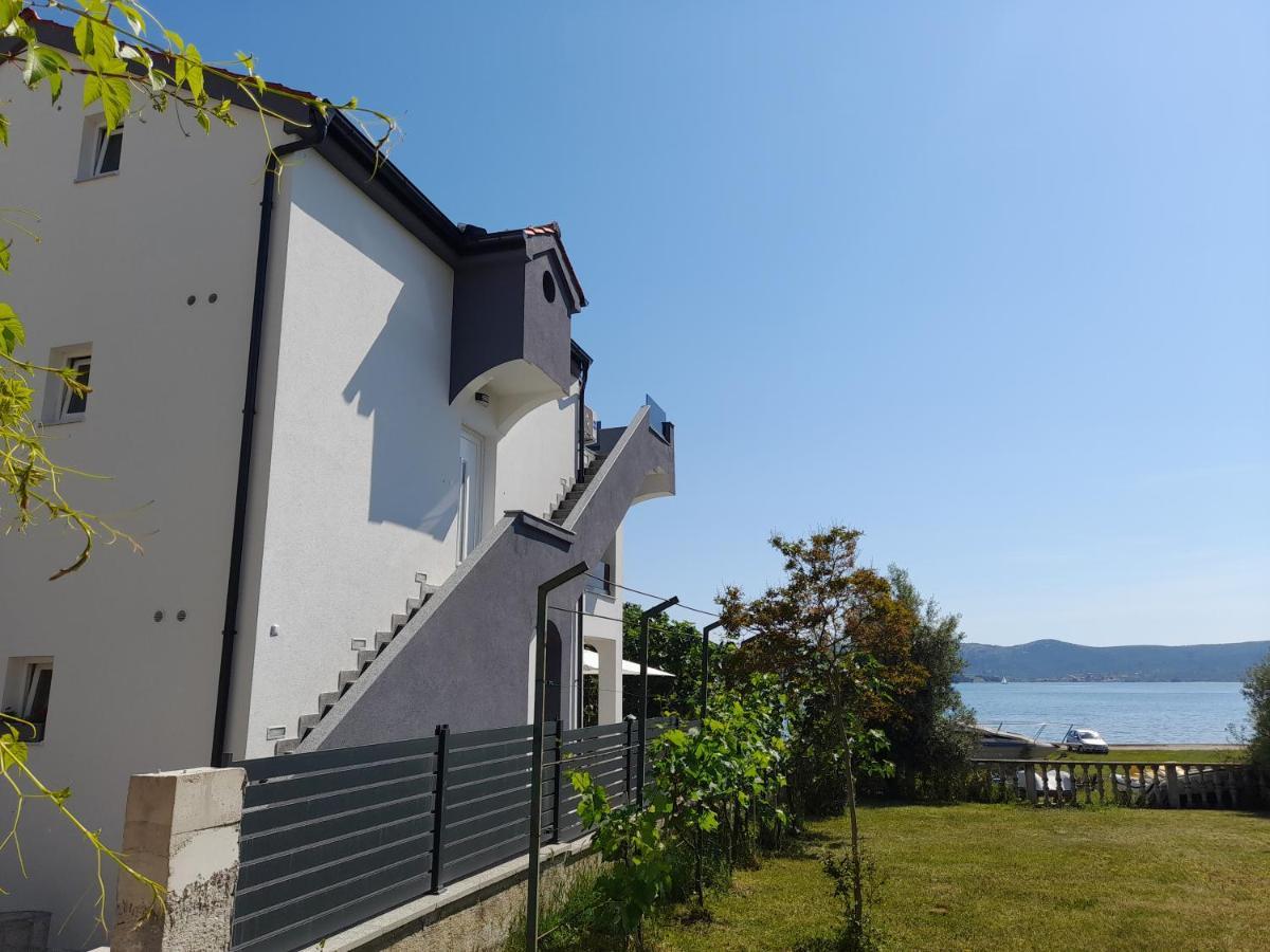 Prvi Red Do Mora Apartament *