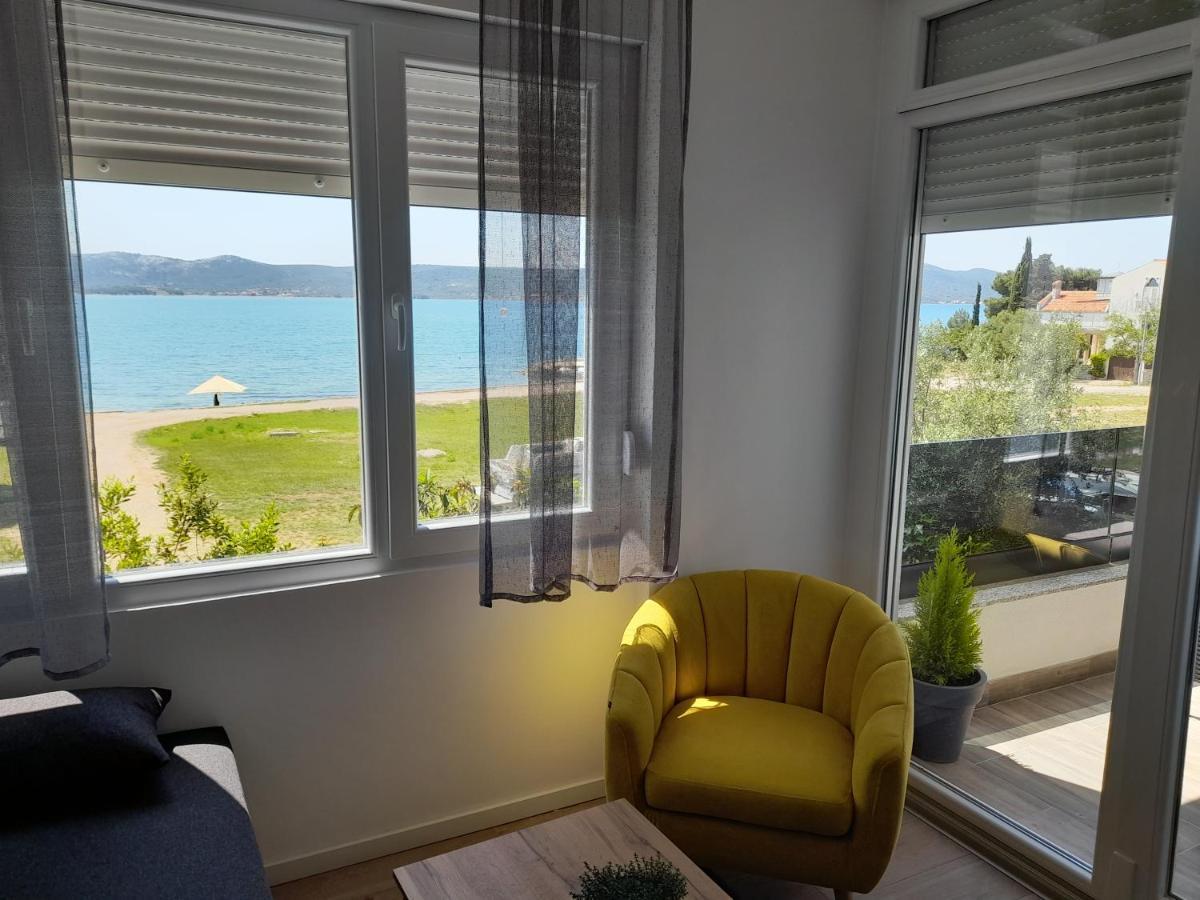 Prvi Red Do Mora Apartment *