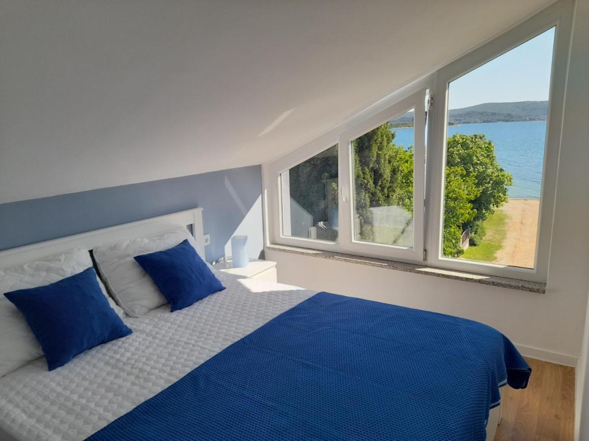 Apartment Prvi Red Do Mora